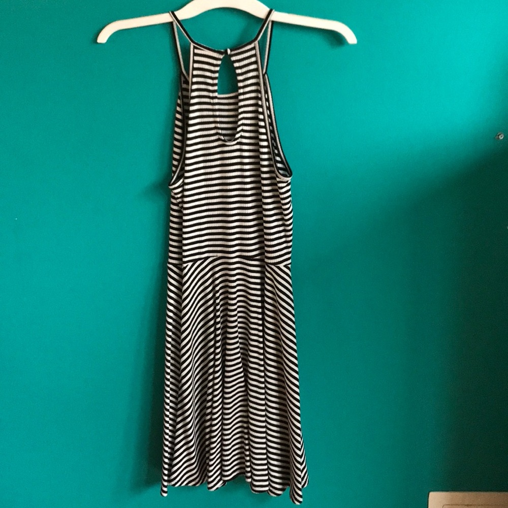 NWOT Mossimo Black & White Striped Dress - Picture 4 of 5